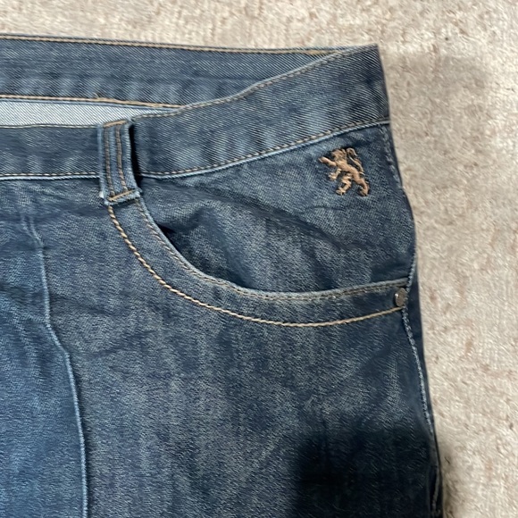 Men’s Lions Crest Blue Jeans straight 48x32 - Picture 2 of 4